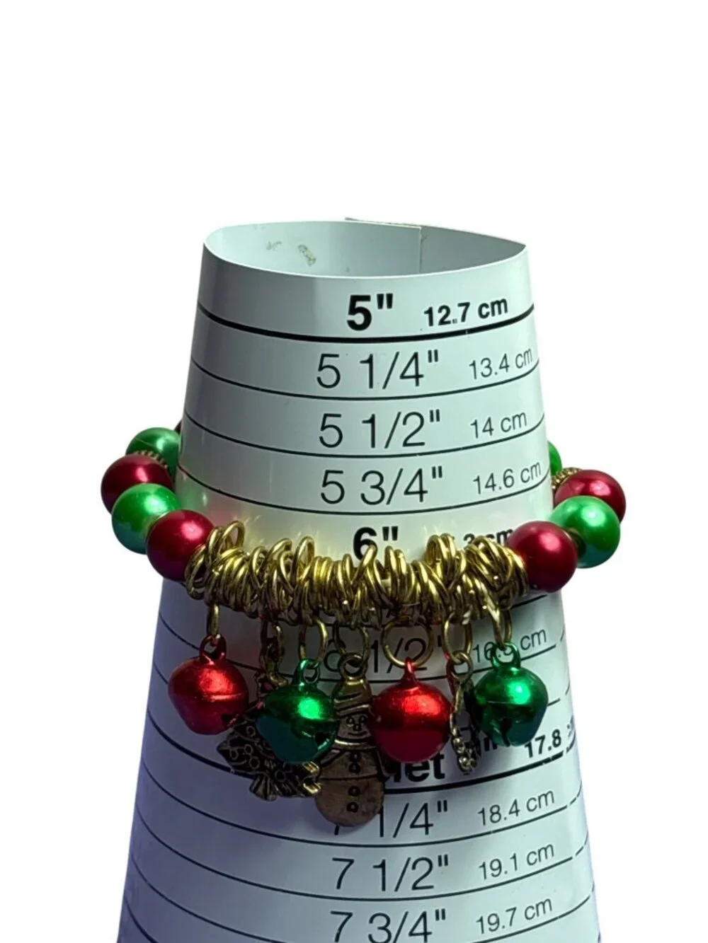 Vtg Jingle Bells Christmas Holiday Charm Bracelet Red Green Goldtone Beaded Tree